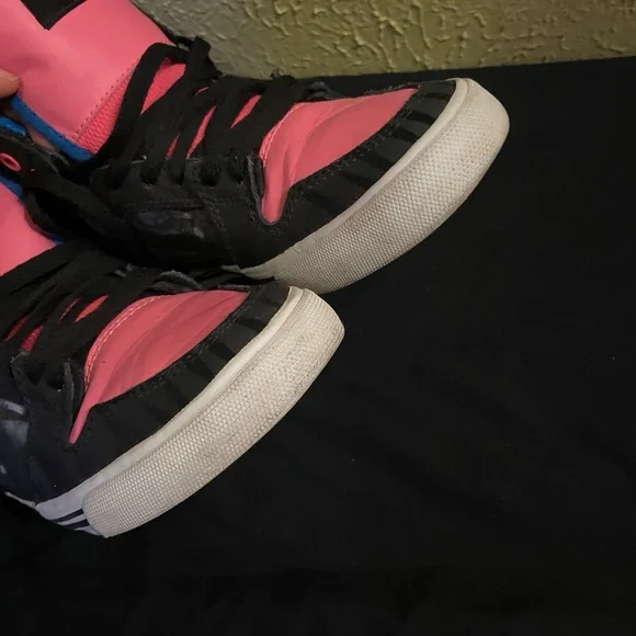Supra Sneakers - Pink and Black with Blue Accents - Picture 8 of 8
